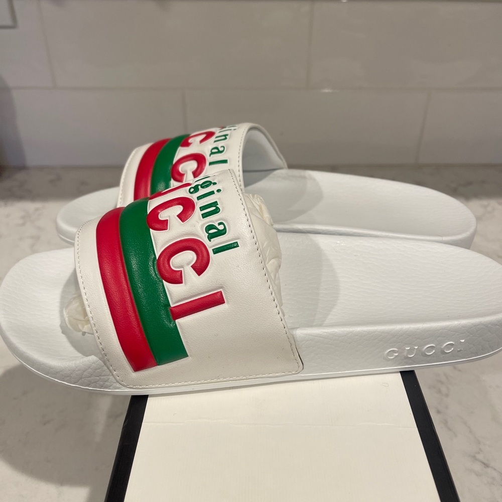 Gucci Original slides GG Size 42 /US12/ runs small it fits 11US - Picture 2 of 6